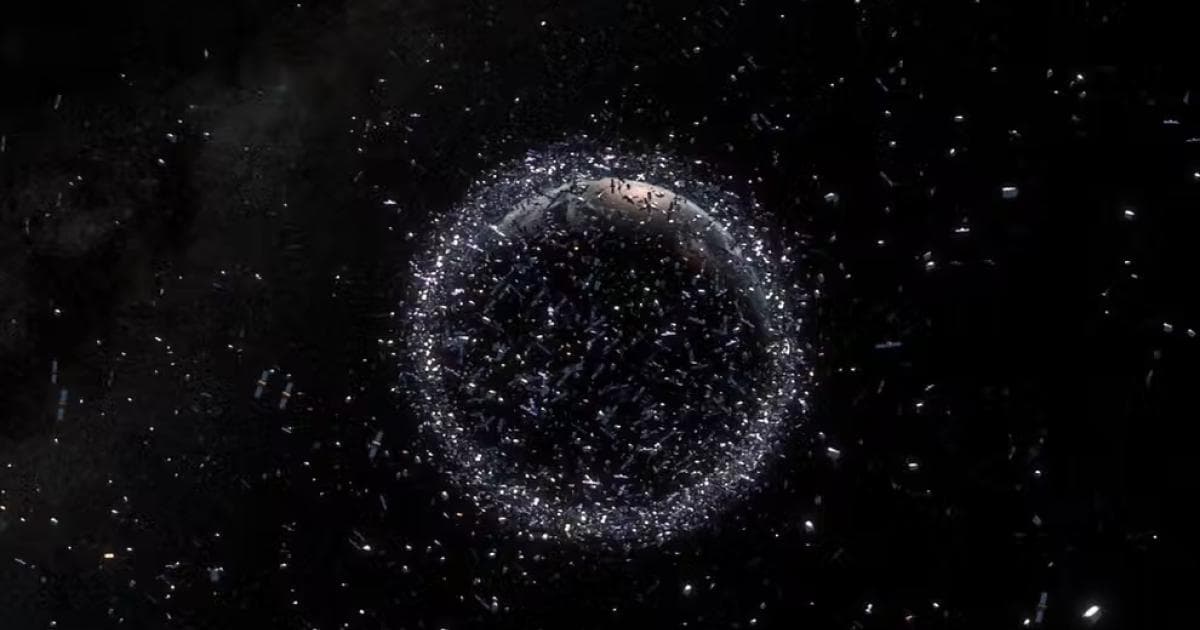 Hindistan'daki Üç Köyde Gizemli "Uzay Çöpü" Bulundu