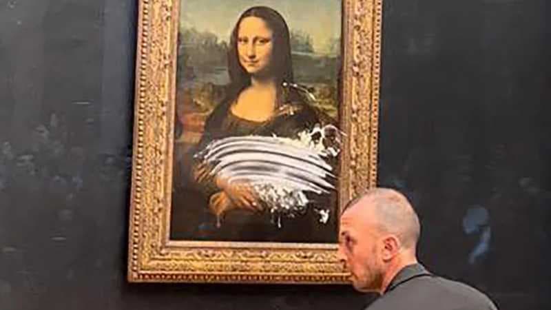 Yaşlı Bir Kadın Kılığına Giren Genç Adam, Da Vinci'nin Mona Lisa Tablosuna Pasta Fırlattı
