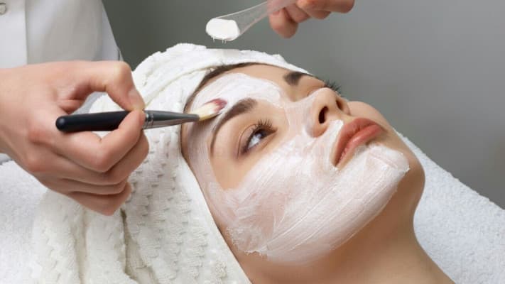 Ciltteki Siyah Akneler İçin Doğal Formül