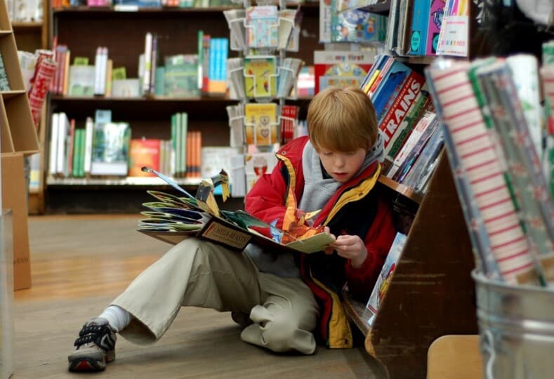 Çocuk Kütüphanelerinin Önemi ve Çocuklara Yönelik Kütüphane Programı Oluşturma