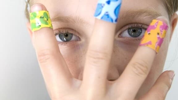 Kağıt Kesiği Neden Acıtır?