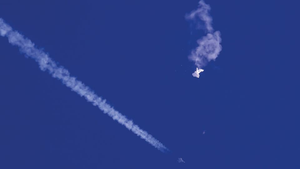 Dünya'da "UFO" Alarmı: Huron Gölü Üzerinde Tanımlanamayan Bir Cisim Düşürüldü!